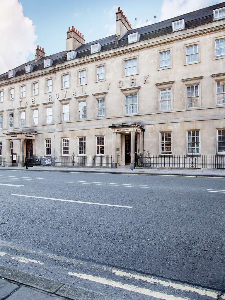 Travelodge Bath Central 외부 사진